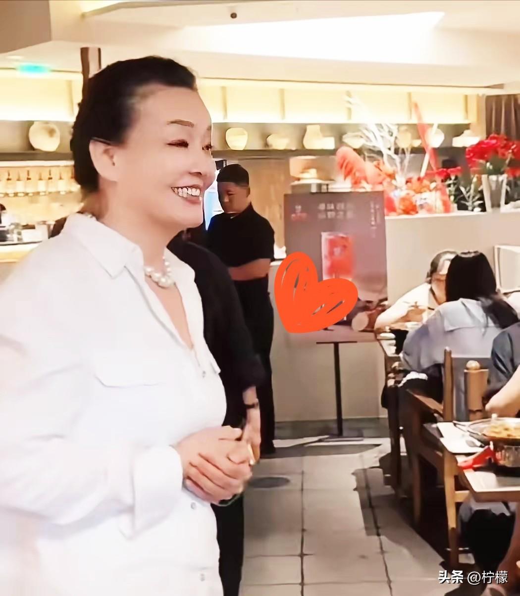 起名字就是玄学，不信不行。
兰姐给孙子起名叫七宝（吃饱），喜饼卖到断货。
汪少起