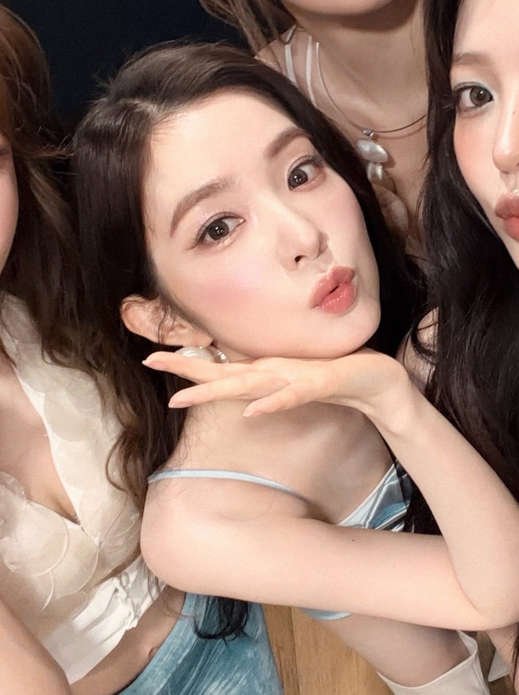 Irene🦋裴珠泫 260806 MCD 更新 irene相关 真漂亮😘裴珠