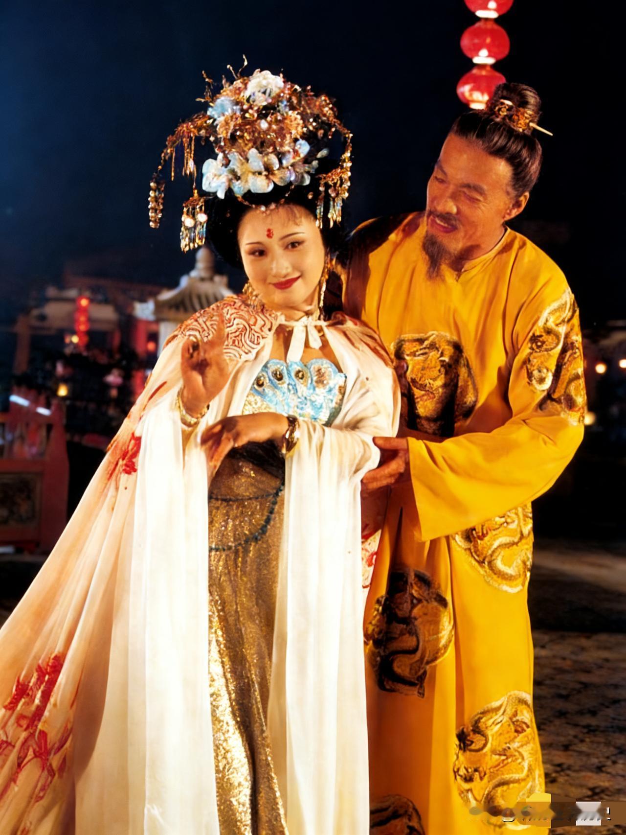 李隆基真的宠爱杨玉环吗，其实李三郎心中只有自己，杨玉环到死也只是妃，而且李三郎也