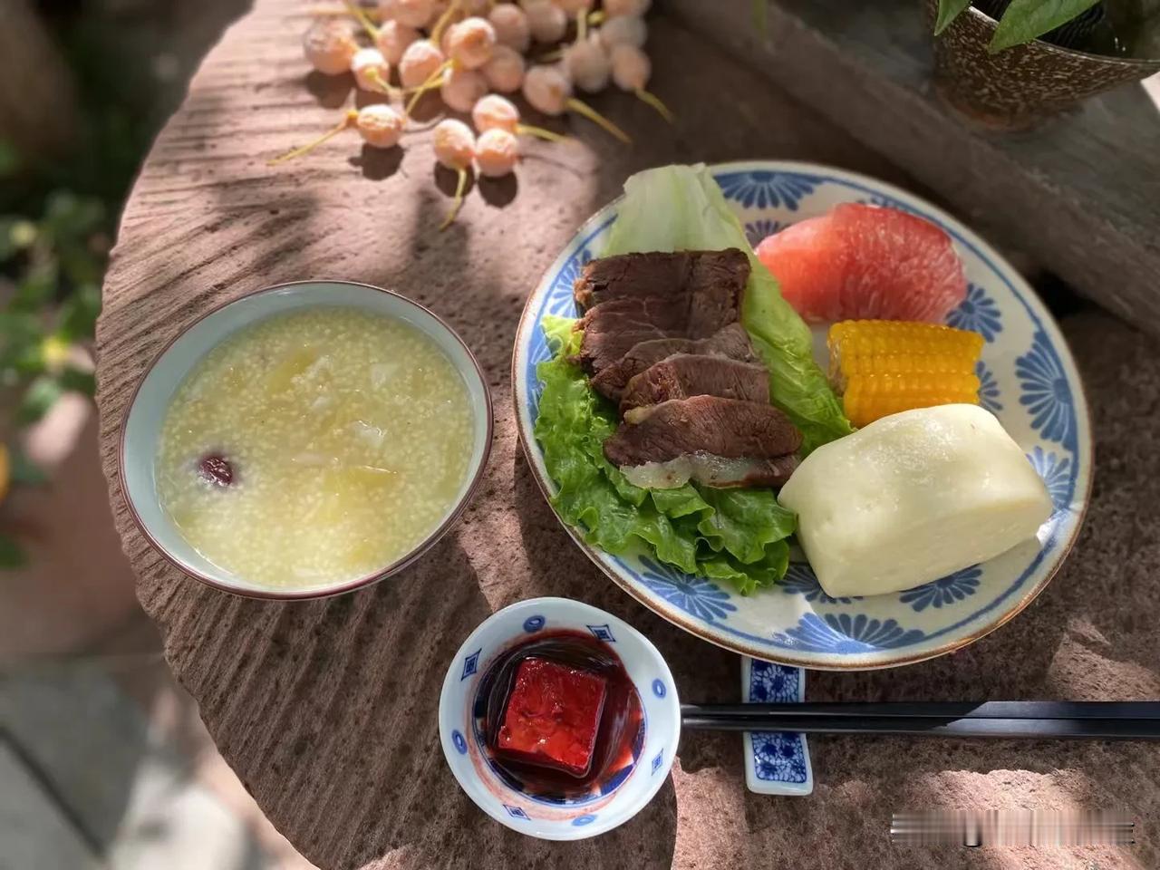 如果你持有的个股亏损十几个点，不要割肉，也不要害怕，中长期不但能回本，还有很大的