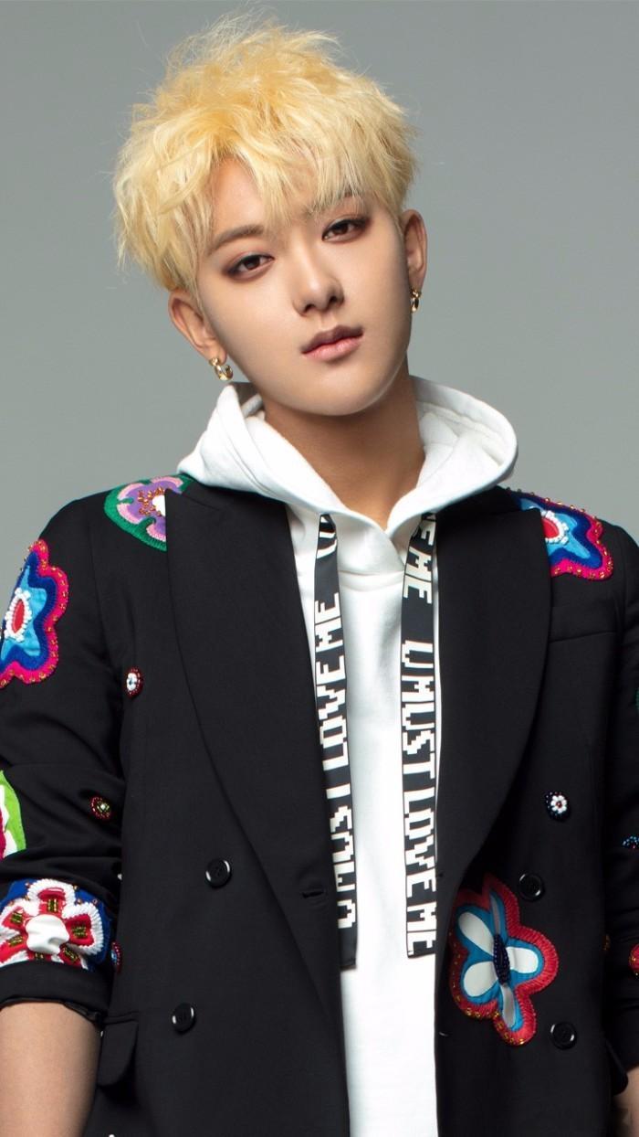 黄子韬因脑淤血手术缝了43针台上是怼天怼地快乐喷泉，台下是6岁闯过鬼门关的硬汉，