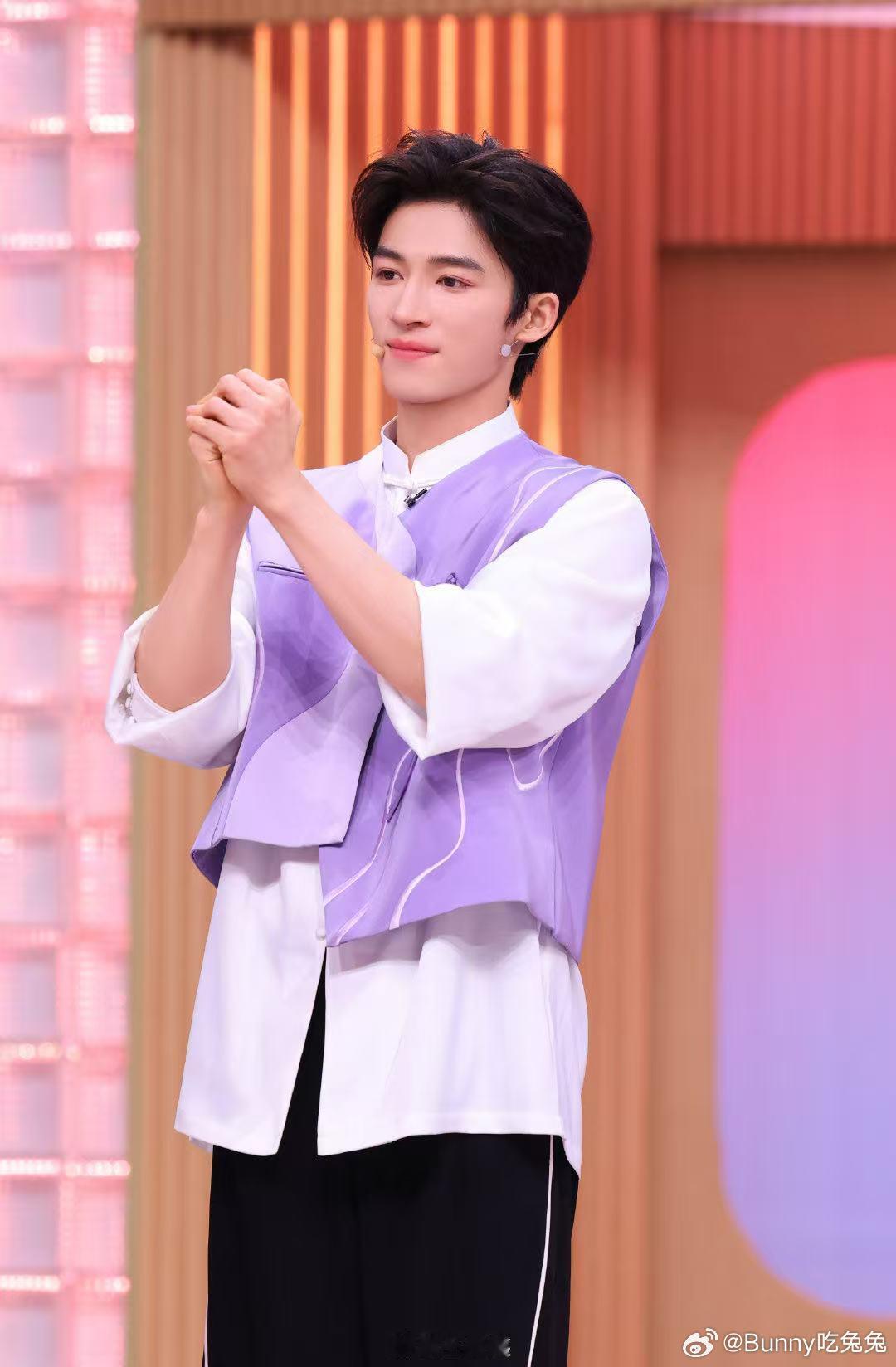 你好星期六全员脑力给到一个夯你好星期六 好六街的奇案迷雾重重，全员的嫌疑层层叠加