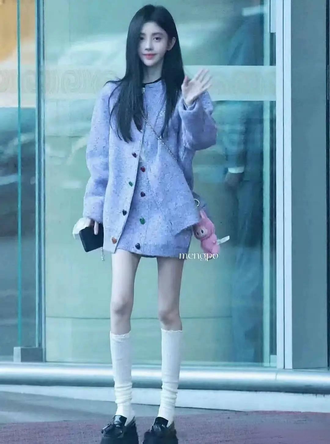 鞠婧祎这张是被恶意p图了吗？ ​​​