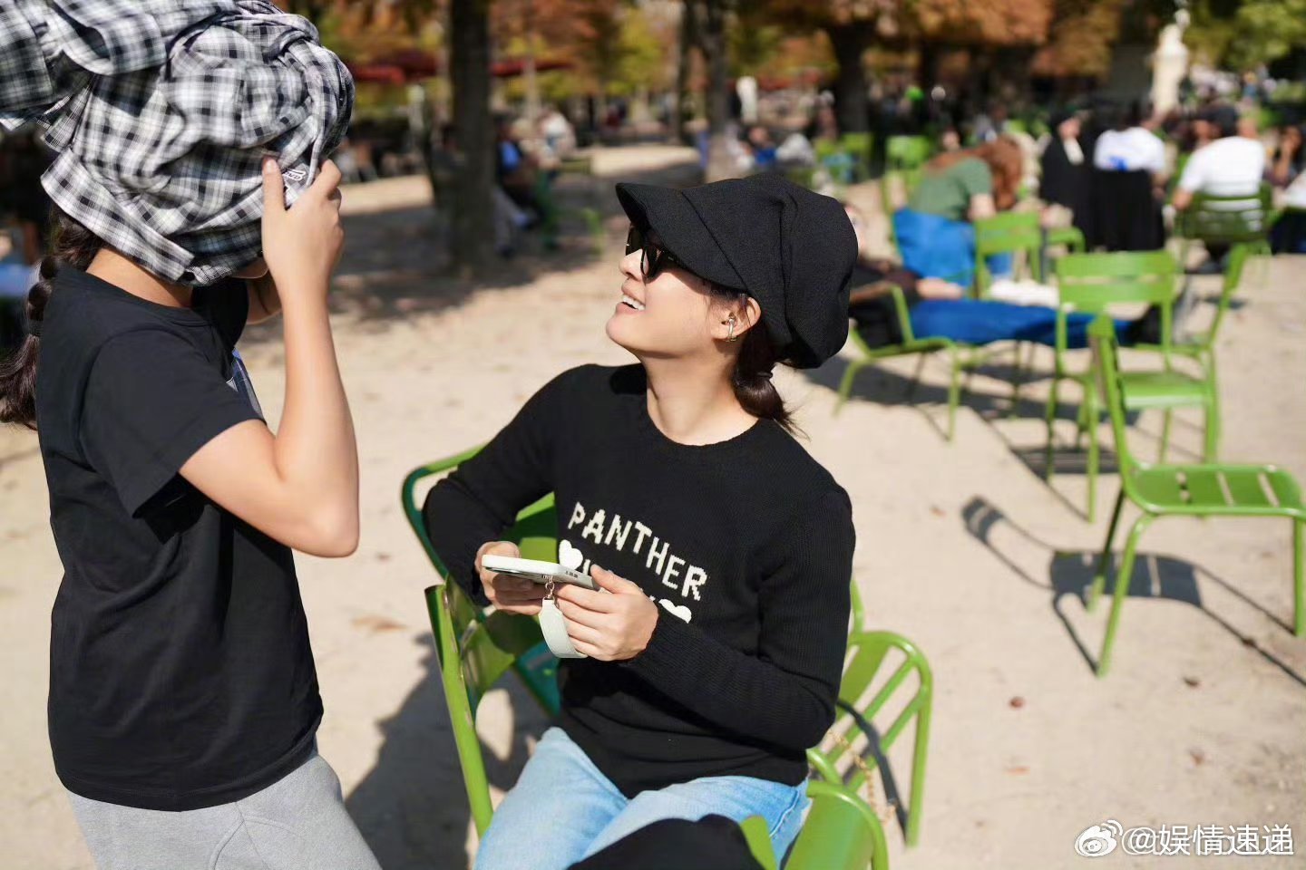 孙俪和小花买亲子装孙俪小花逛亲子服装店okok 