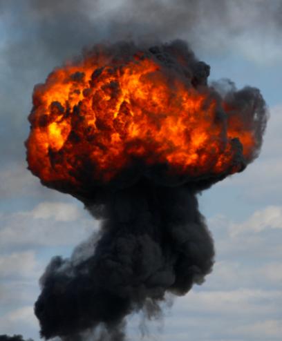 现在全世界有这么几个国家被架在火上烤
当下国际舞台上，不少国家正站在进退两难的十