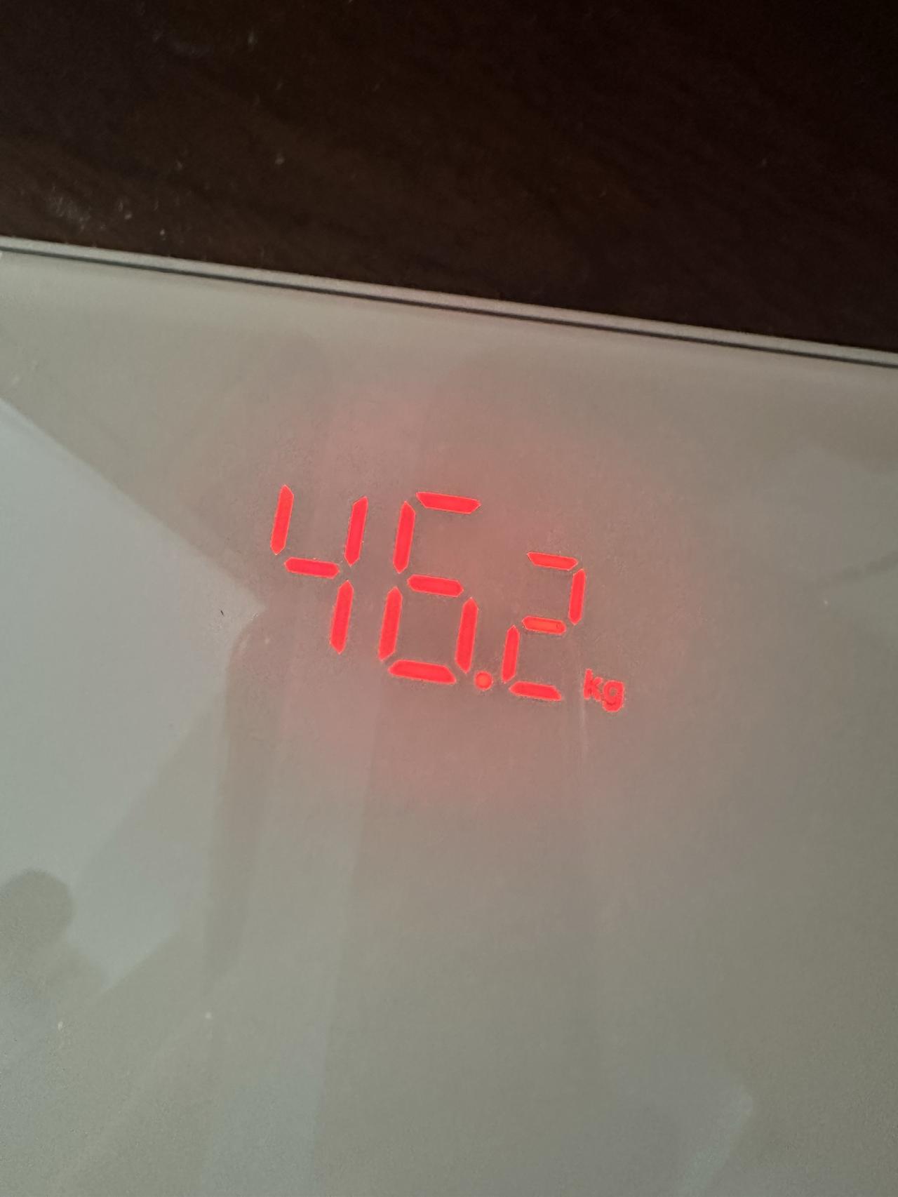 你现在只有一个主线任务，瘦下来装逼瘦下来装逼瘦下来装逼，还差几斤继续加油！
称体
