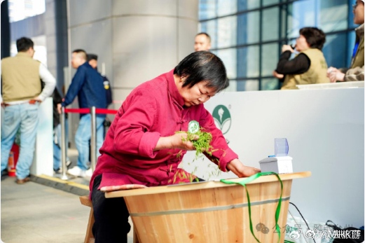 天台茶人闪耀越乡杯擦亮台州茶业名片 天台两名选手在省龙井茶炒制技能大赛分获大师与
