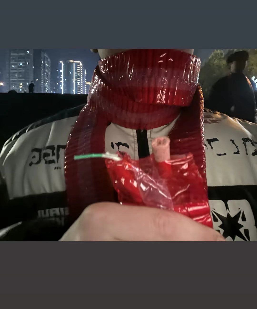 天气冷了大家记得保暖 