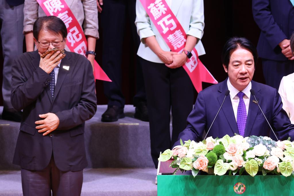 潘孟安挥开记者麦克风 高市议员吐真心话：执政越久越没救
秘书长潘孟安昨（19）日