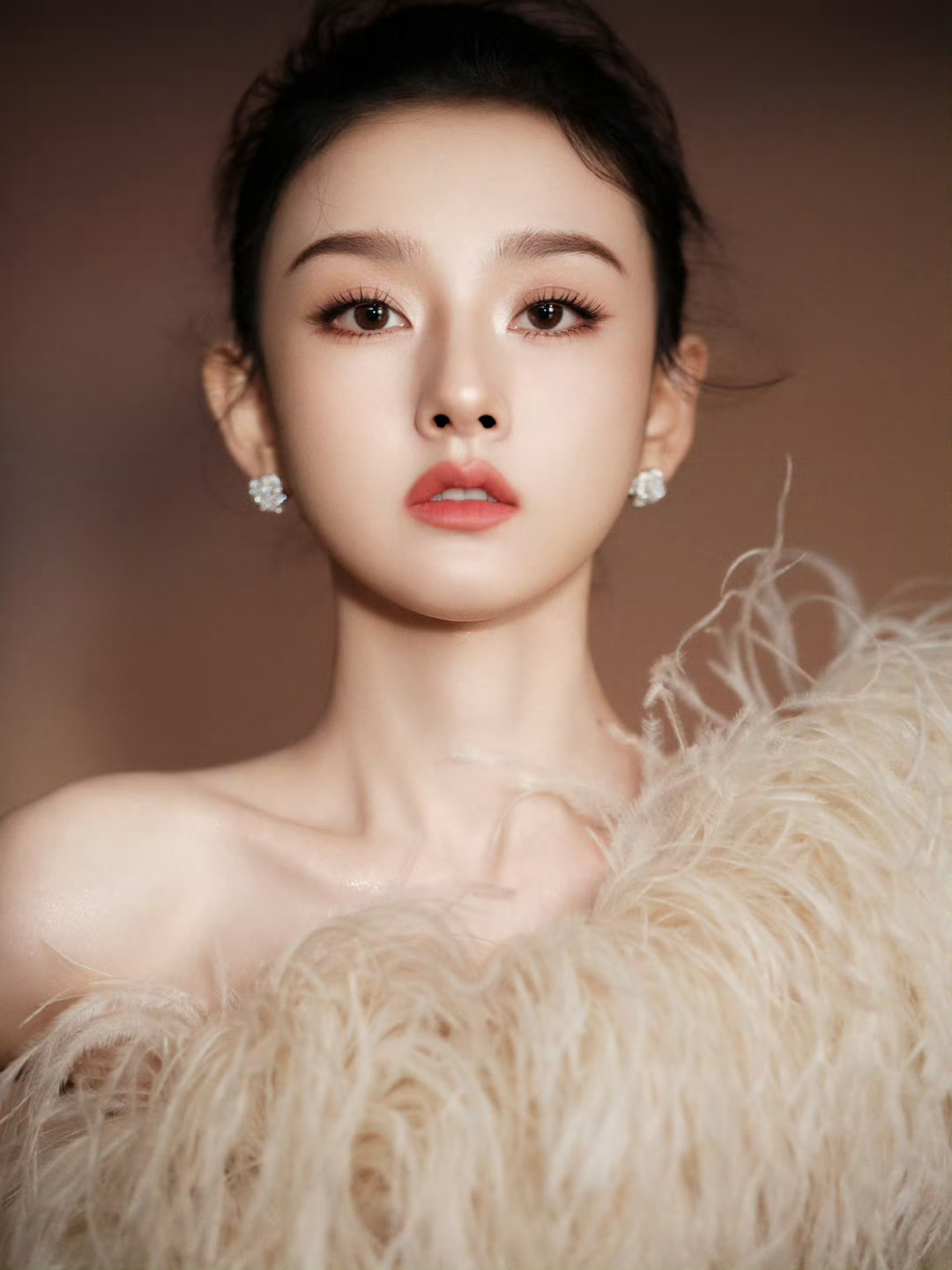 明艳复古的祖儿[鲜花] ​​​
