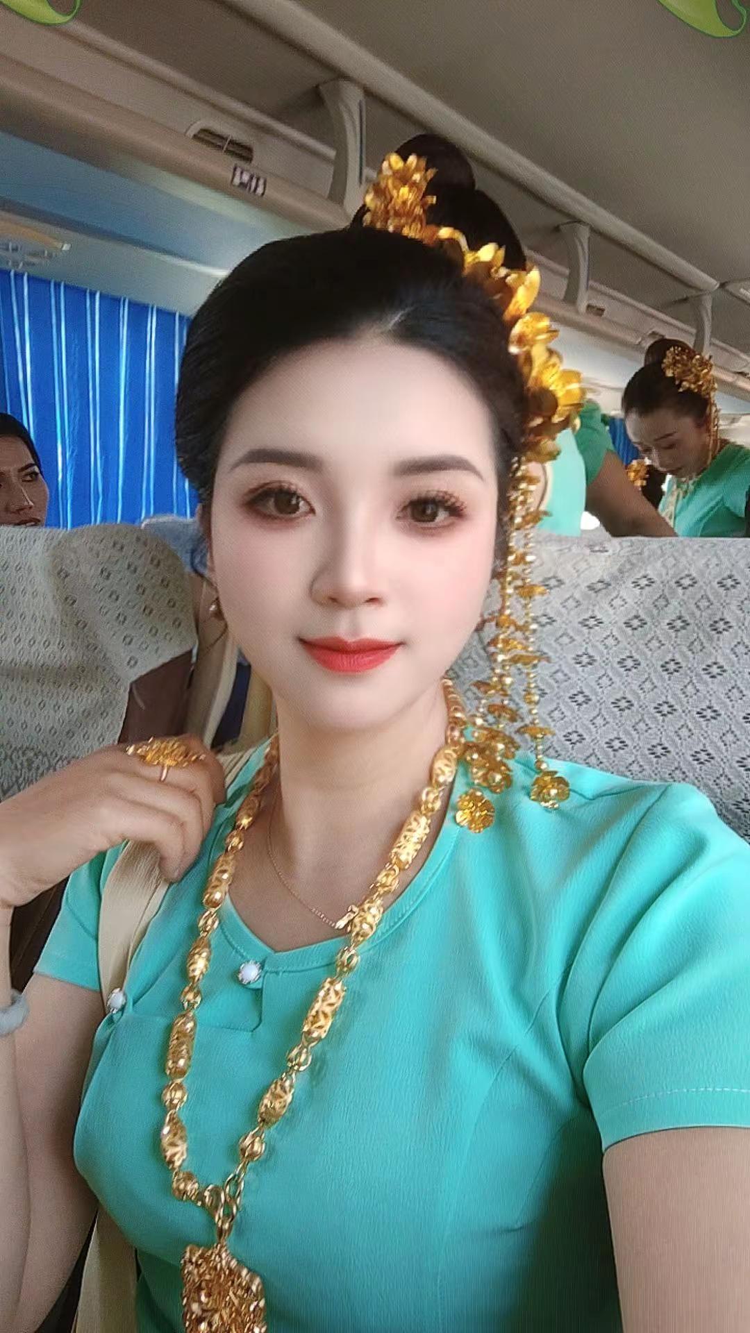 我们一如既往的好   为了看帅气的男模从早忙到晚[呲牙][呲牙]