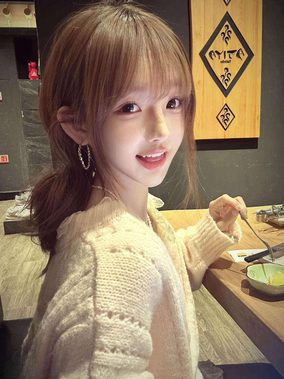 闺蜜来存一些甜甜餐厅吃饭拍照姿势📷