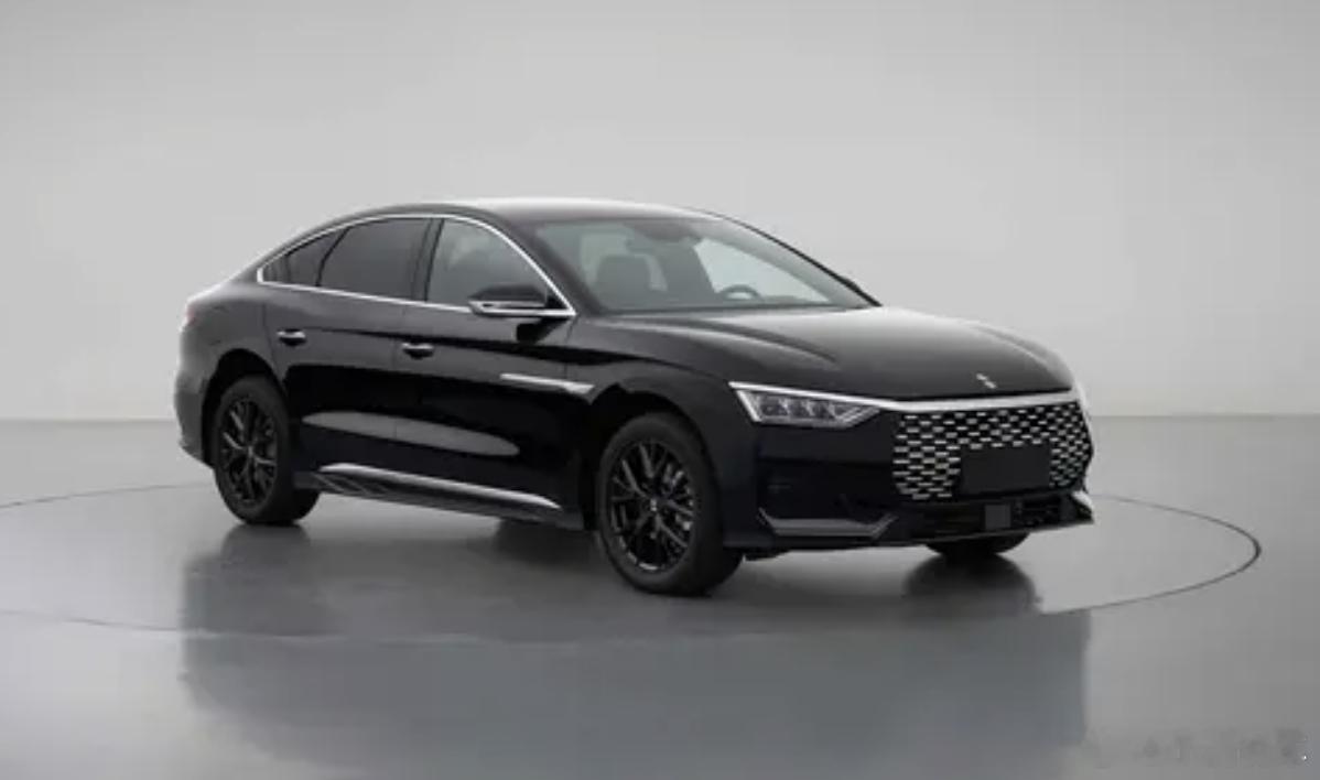 领汇e9登场，营运出行新标杆比亚迪全新品牌领汇首款车型领汇e9，是主打网约车、出