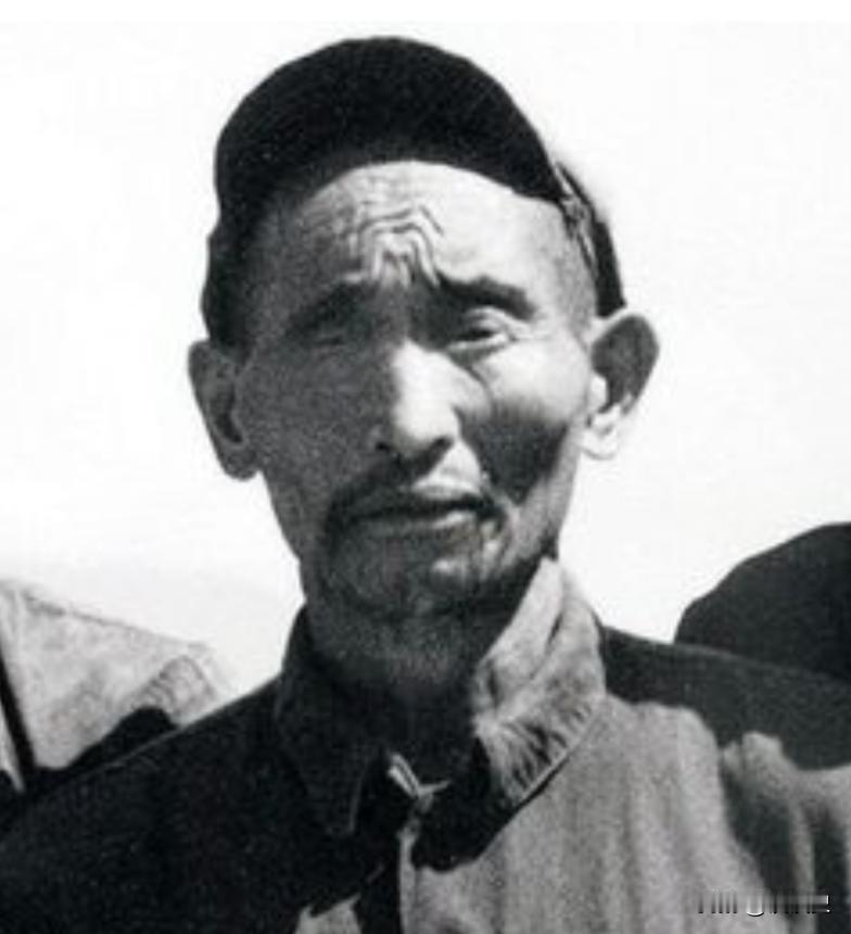 1952年，解放军在大凉山抓到一个独眼土匪，岂料经过一番审讯后，军区首长大惊失色