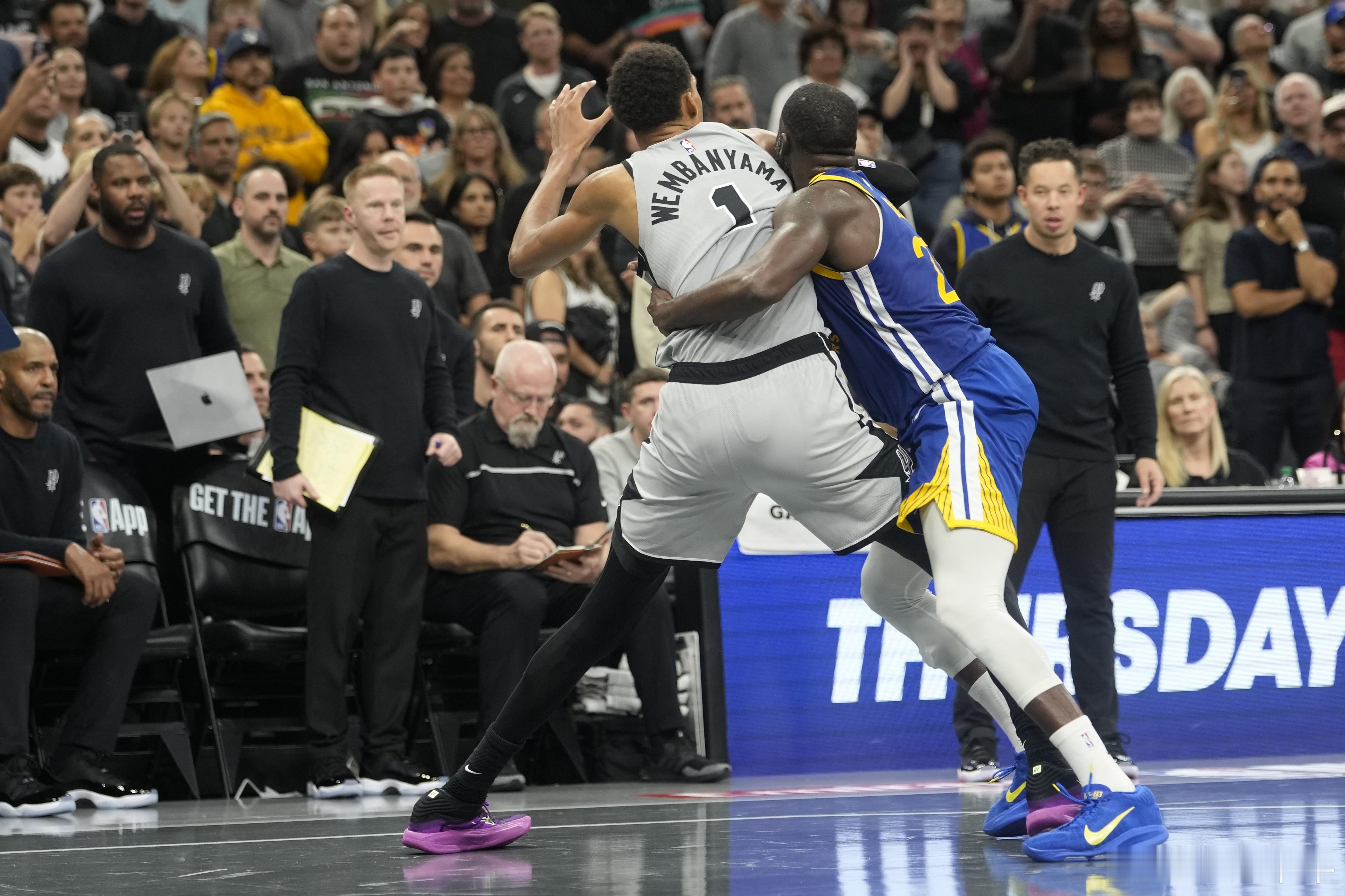 11月18日讯 今日勇士球星更新了自己的播客《The Draymond Gree