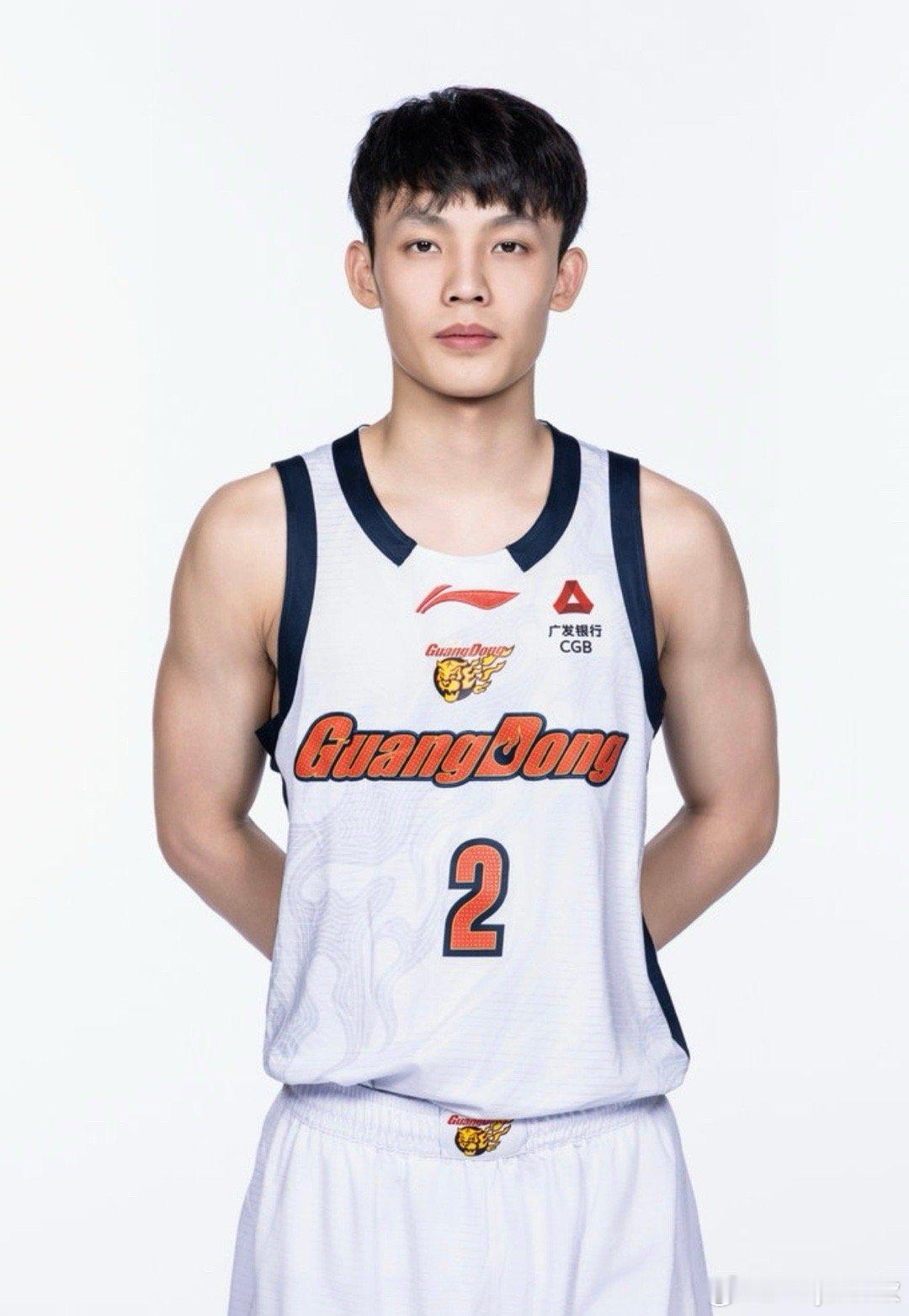 杰师傅是真的缺不了，除非麦考尔在。广东男篮vs同曦男篮