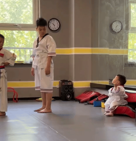 被传单上的“学不会不收费”吸引