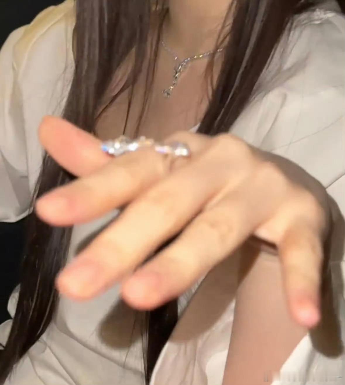 老公钻戒送我谢谢 