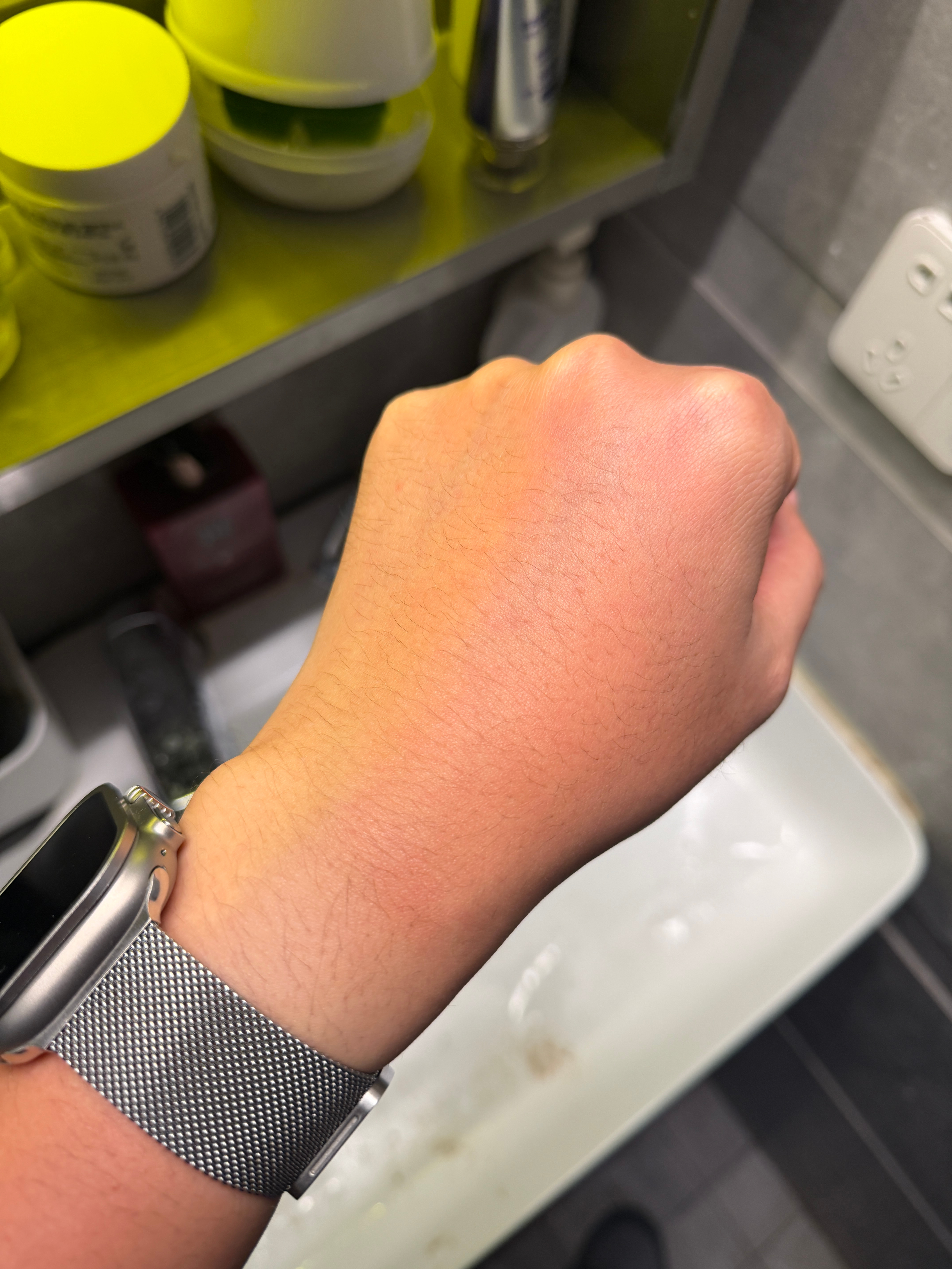 卧槽大理的紫外线太强了，已经晒伤了兄弟萌。 