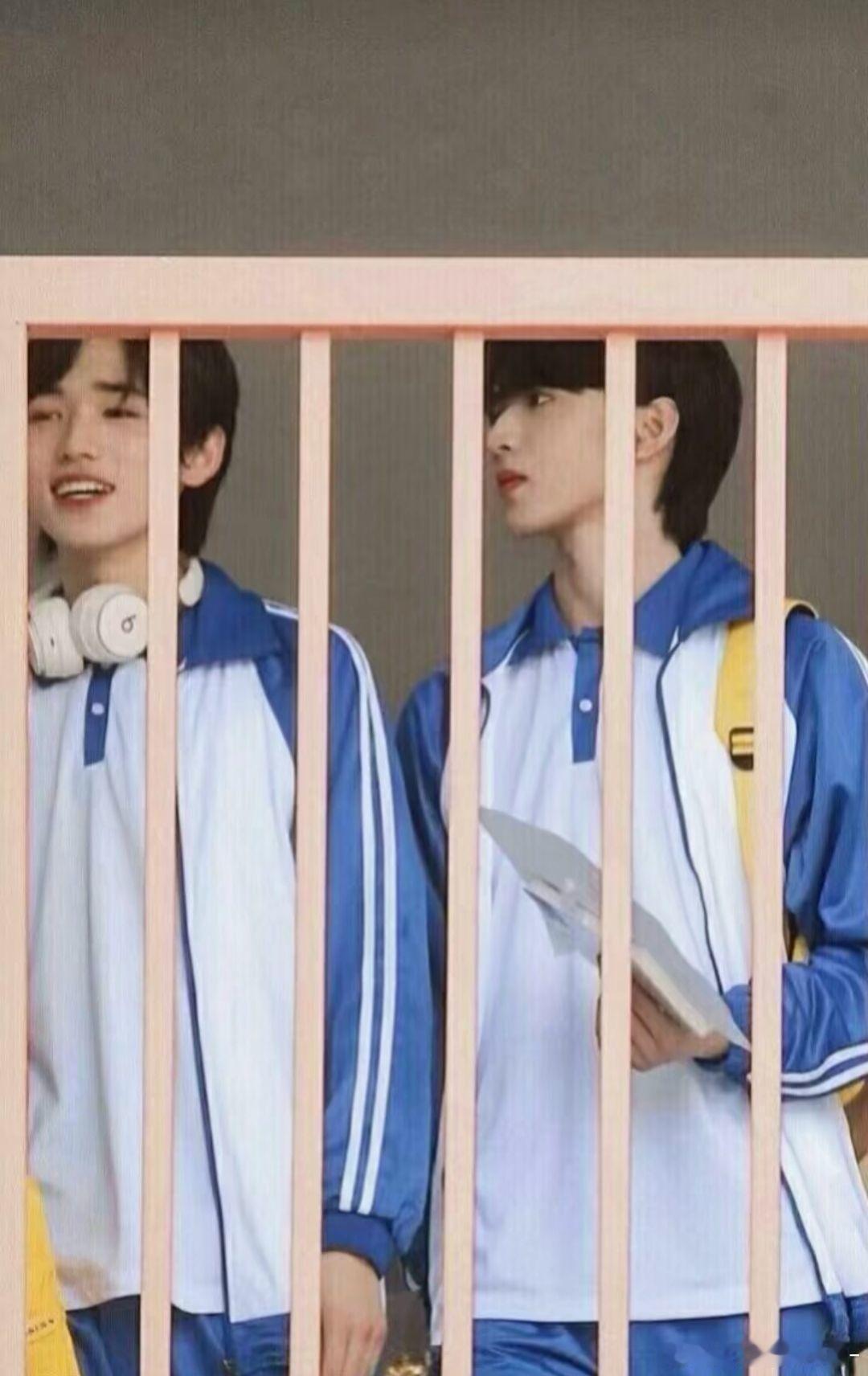 文轩 🐺文轩 爱永不落幕 🐟文轩 一起长大的约定 “我说睡着了给你200 但