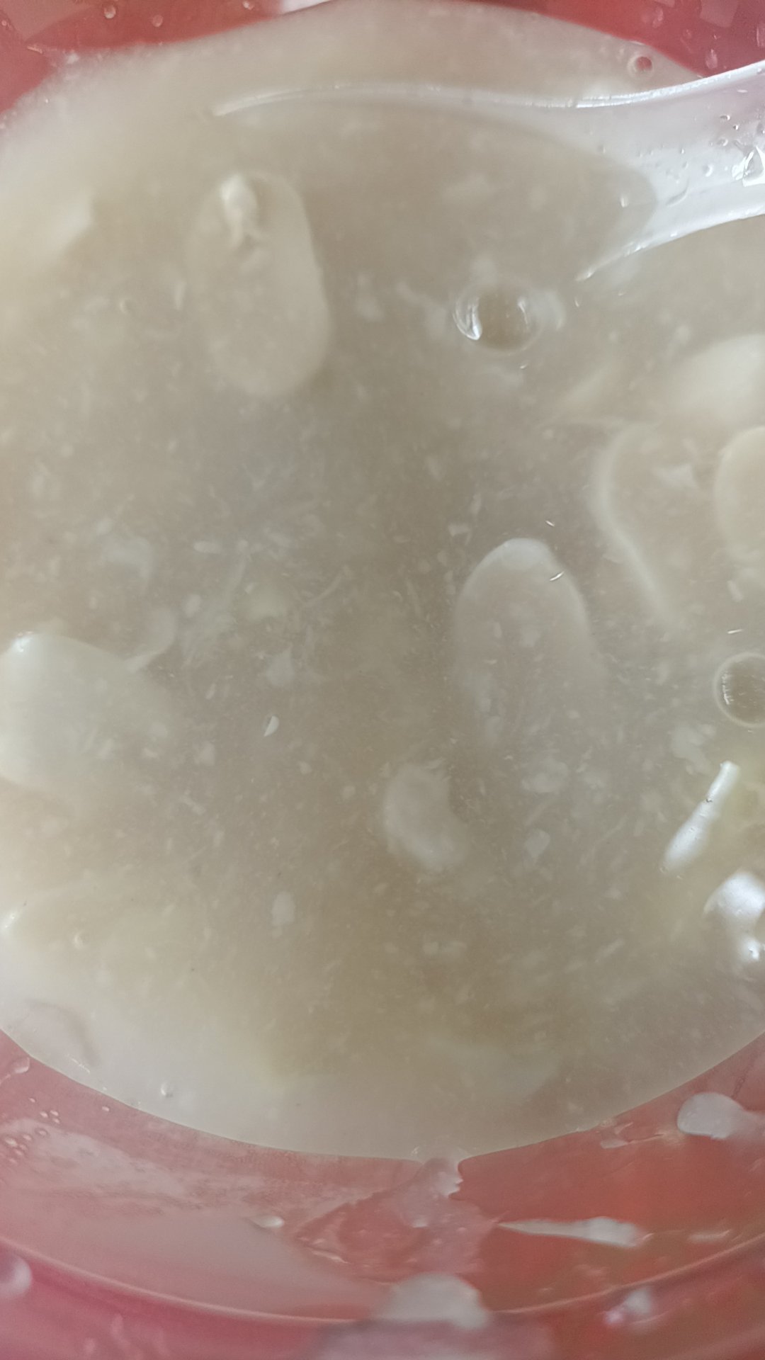 昨日食用榴莲花生汤，感觉自己突然就睡过去了睡到现在，宝宝们这正常吗 