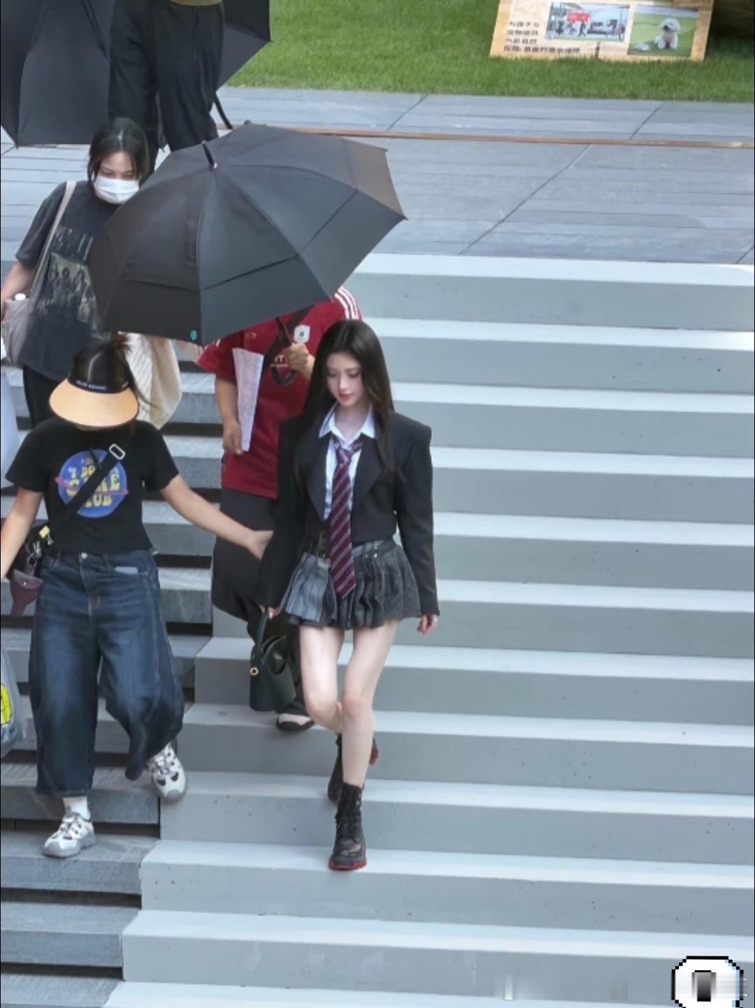 jjy鞠婧祎万花世界 jjy鞠婧祎苏绿夏 jjy“花有落败时，但时机一到，依旧会
