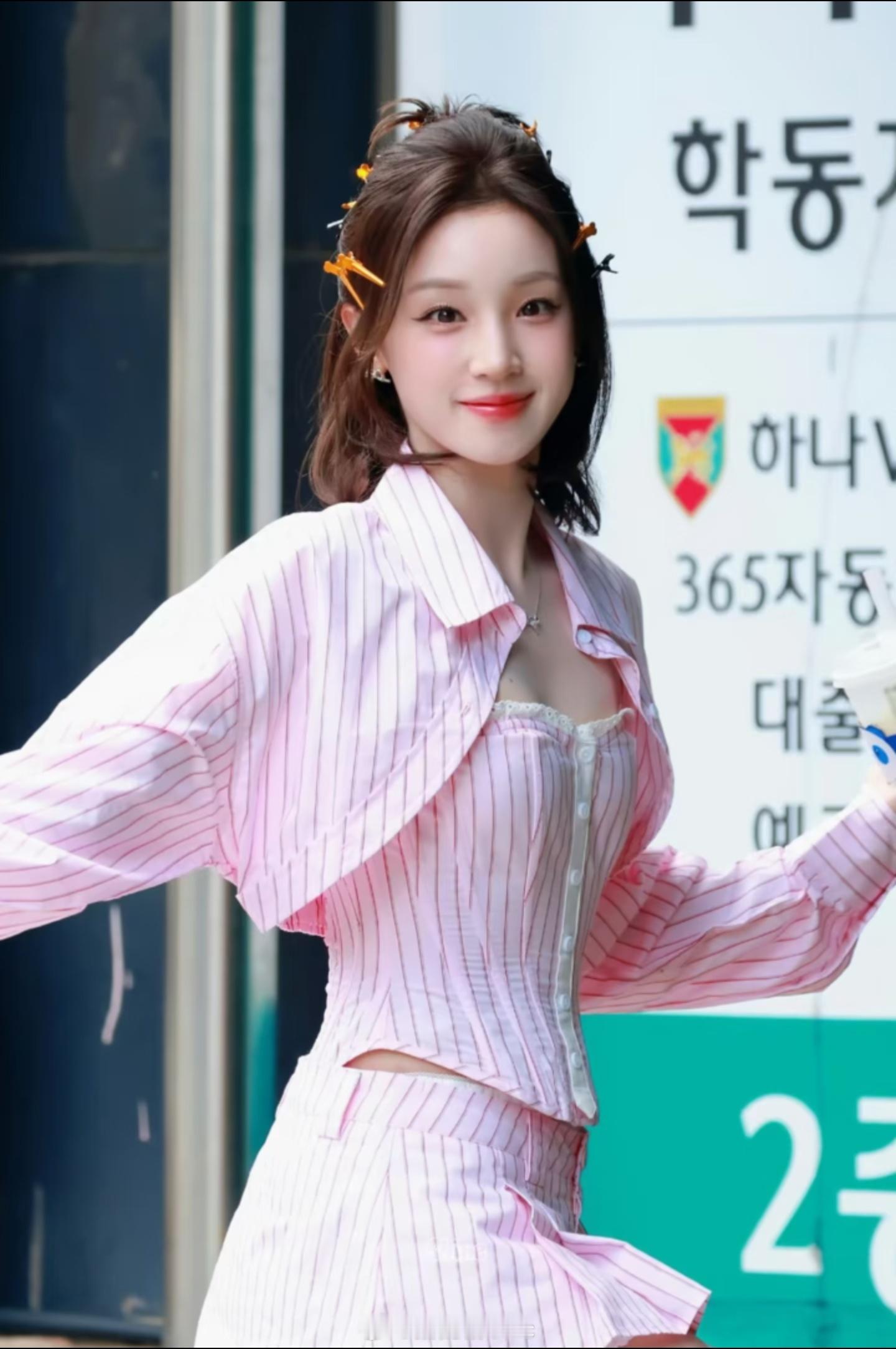 宋雨琦同款粉色短裙套装，温柔又可爱，少女感满满的夏日穿搭 