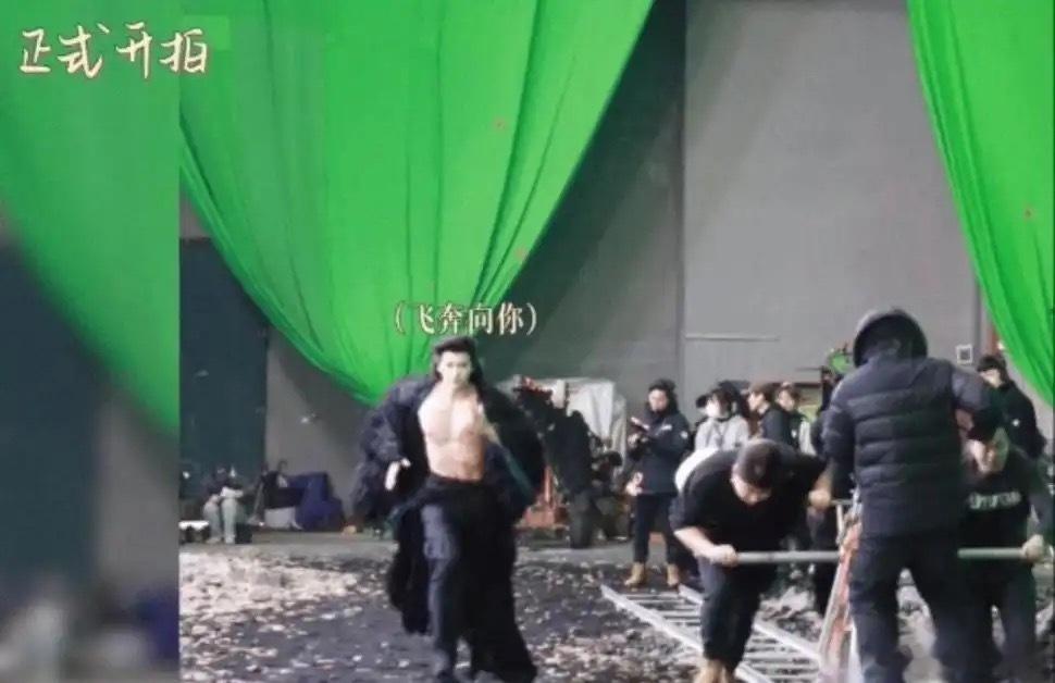 现在古装剧，都拍这么露骨吗？观众喜欢看这个吗？ 