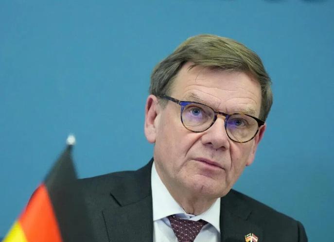 德国外交部长瓦德富尔博士将于下周一开启其上任以来的首次访新行程。值得一提的是，瓦