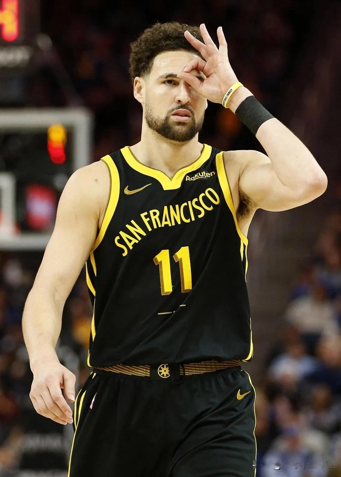 NBA，勇士140-131公牛，克莱30分6助，库里29分9助，德罗赞39分，揭