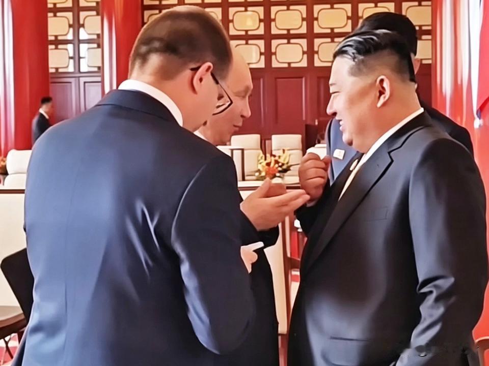 全世界都在精明观望，只有朝鲜，选择与俄罗斯并肩到底！

金正恩再度复电普京，立场
