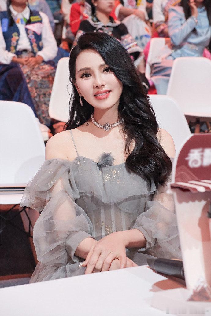 伊能静新综艺开播长文伊能静千字长文谈新节目 看完长文最大的感受：伊能静是真的在认