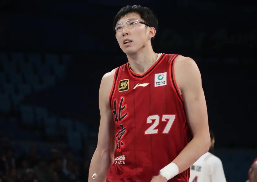 争议！曝周琦腰反应大恐无缘客战新疆 重返CBA后从未打过新疆客场北京上一轮客场9