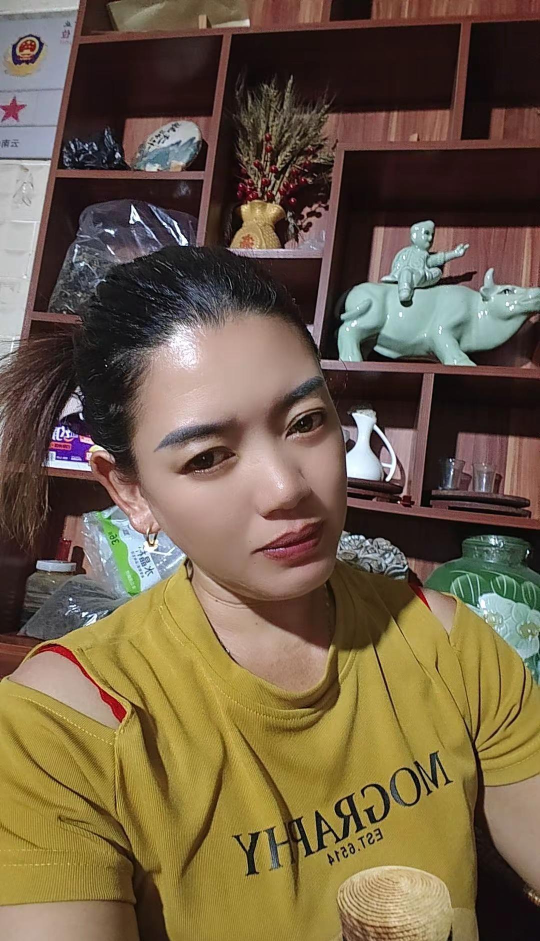 人生难免不如意 ，路要自己走，孩子要自己管，从女孩到人妻，再到妈妈，一路走来，一