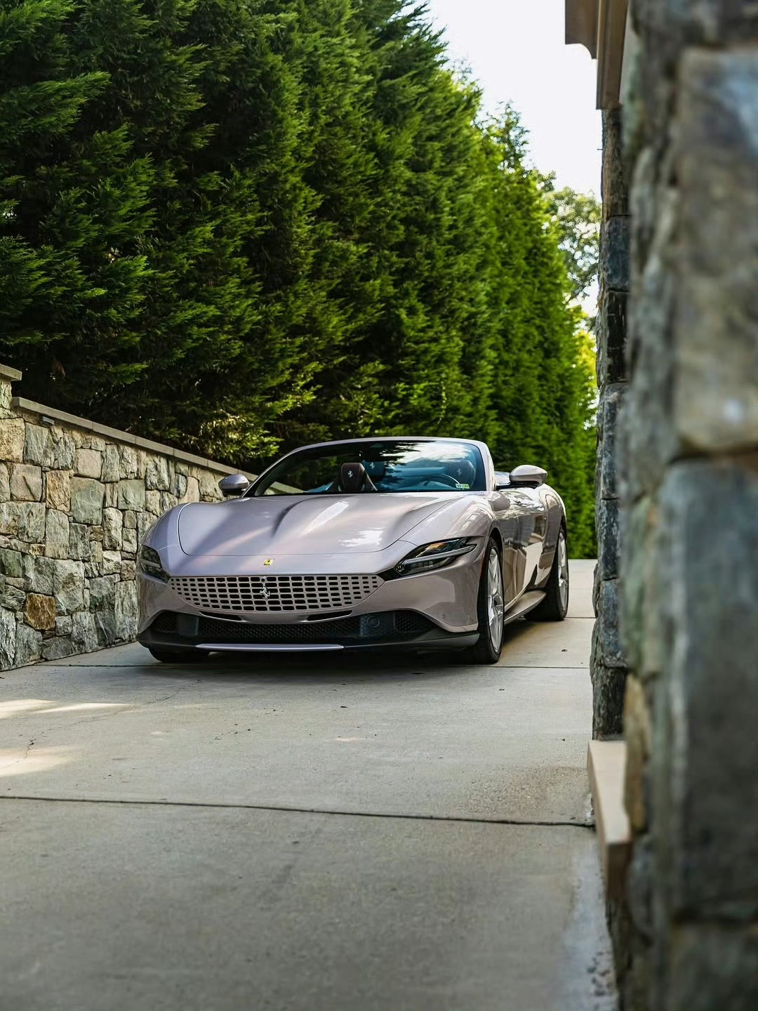 Ferrari Roma Spider ​​​