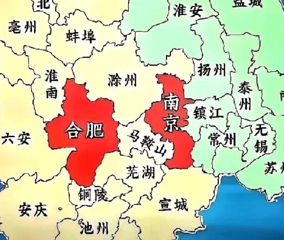 南京和合肥之间正好隔了一个马鞍山市，这就突出了马鞍山地理位置的优越性，所以我认为