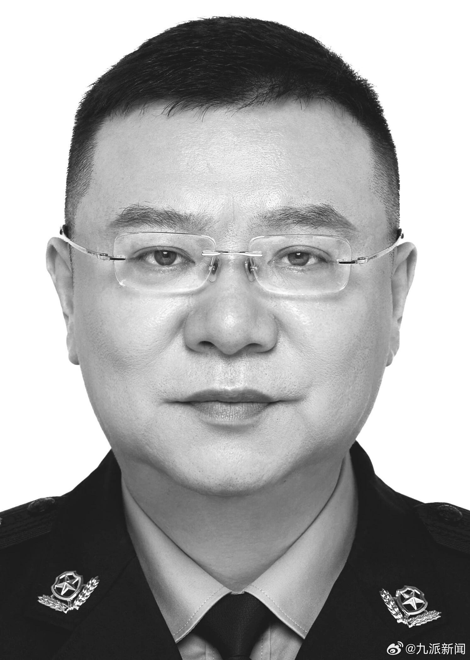 【痛心!#海南一民警因公殉职年仅50岁#】#海南一民警春节期间因公殉职# 202