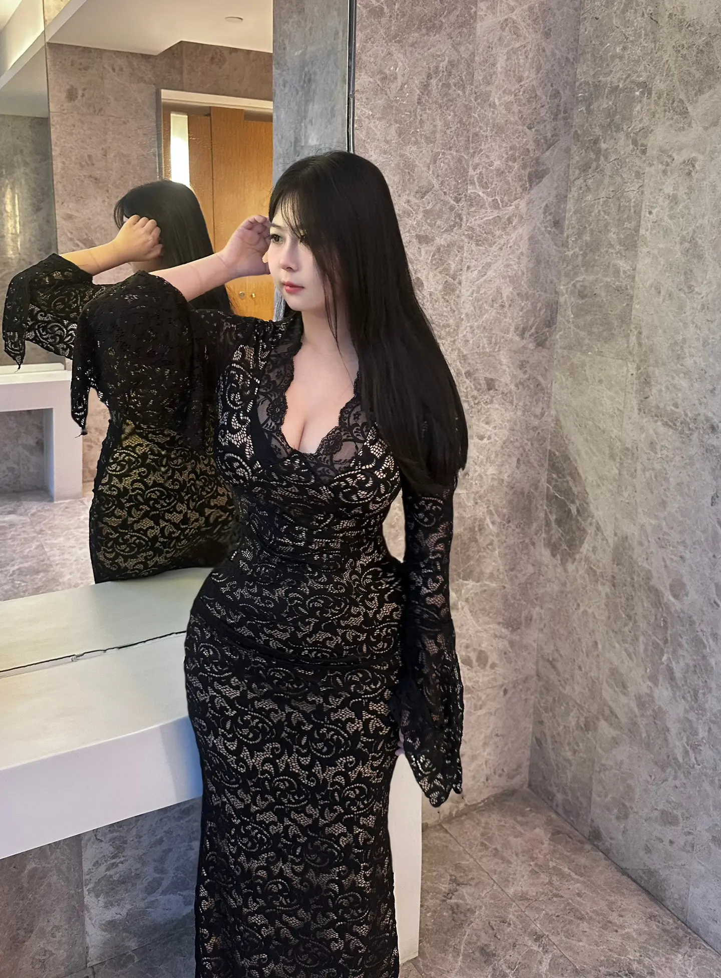 姐姐我和其他男的不一样 我是女的。