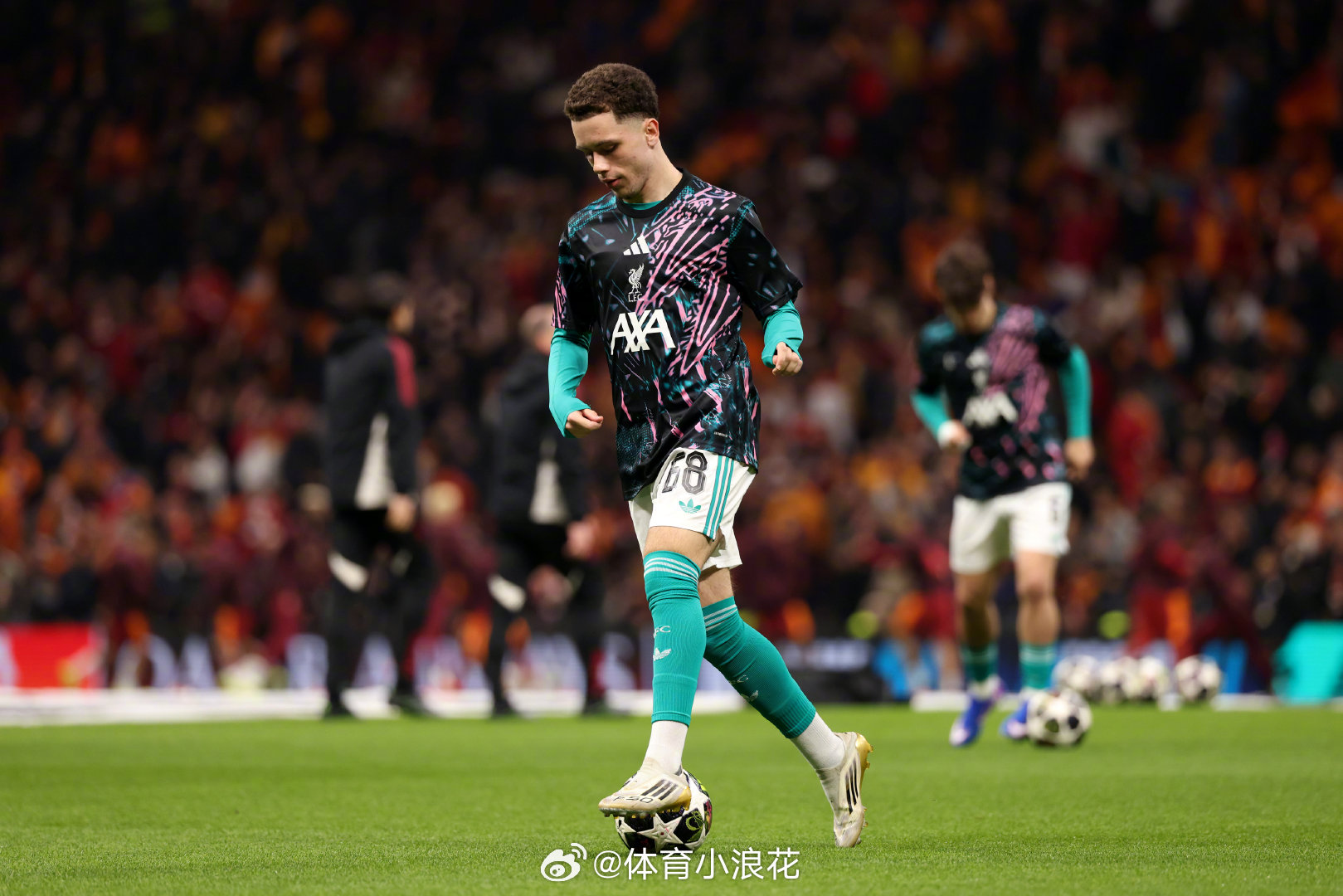 斑斓色彩映前路🎨开场倒计时⏳加拉塔萨雷vs利物浦欧冠联赛利物浦  cr：利物浦