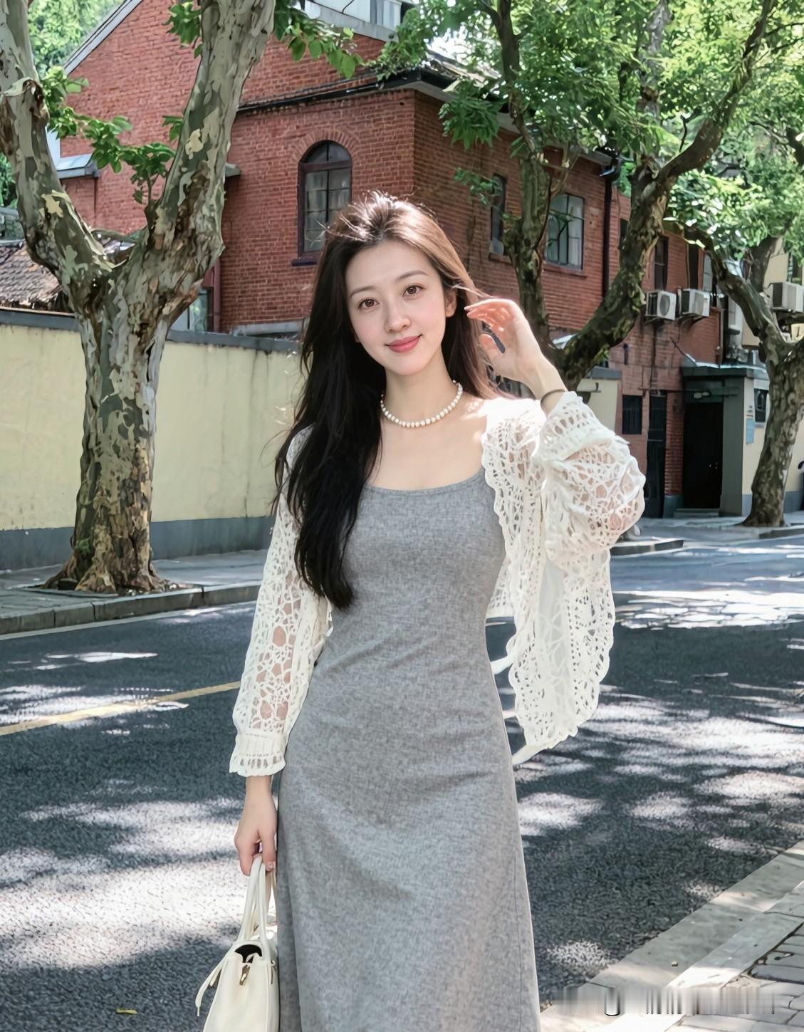 感情初识，
心动最重要；
可时间一长，
更要问问自己，
还喜欢现在的自己吗？
如