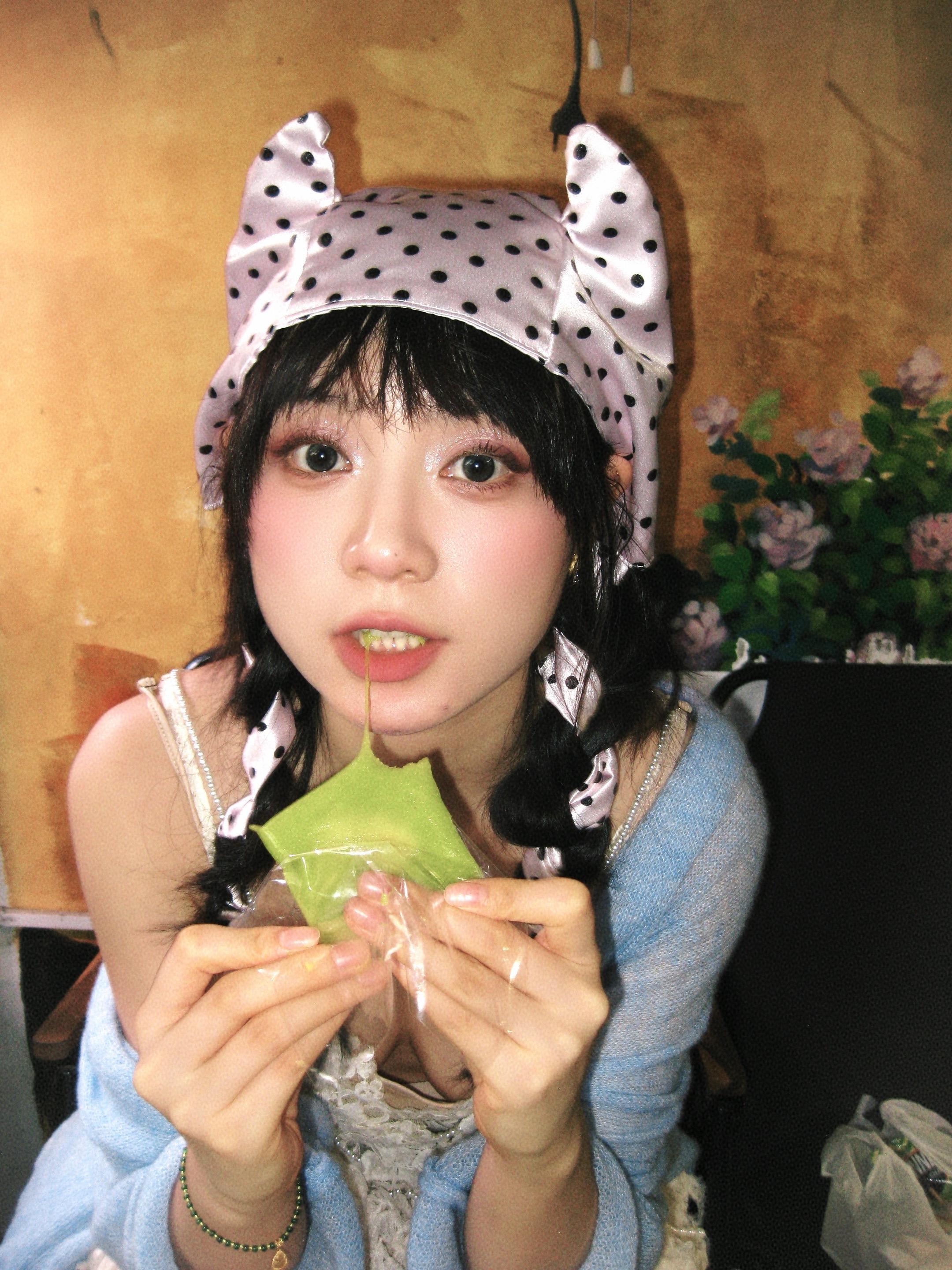 祝自己34岁生日快乐，祝大家新年快乐。