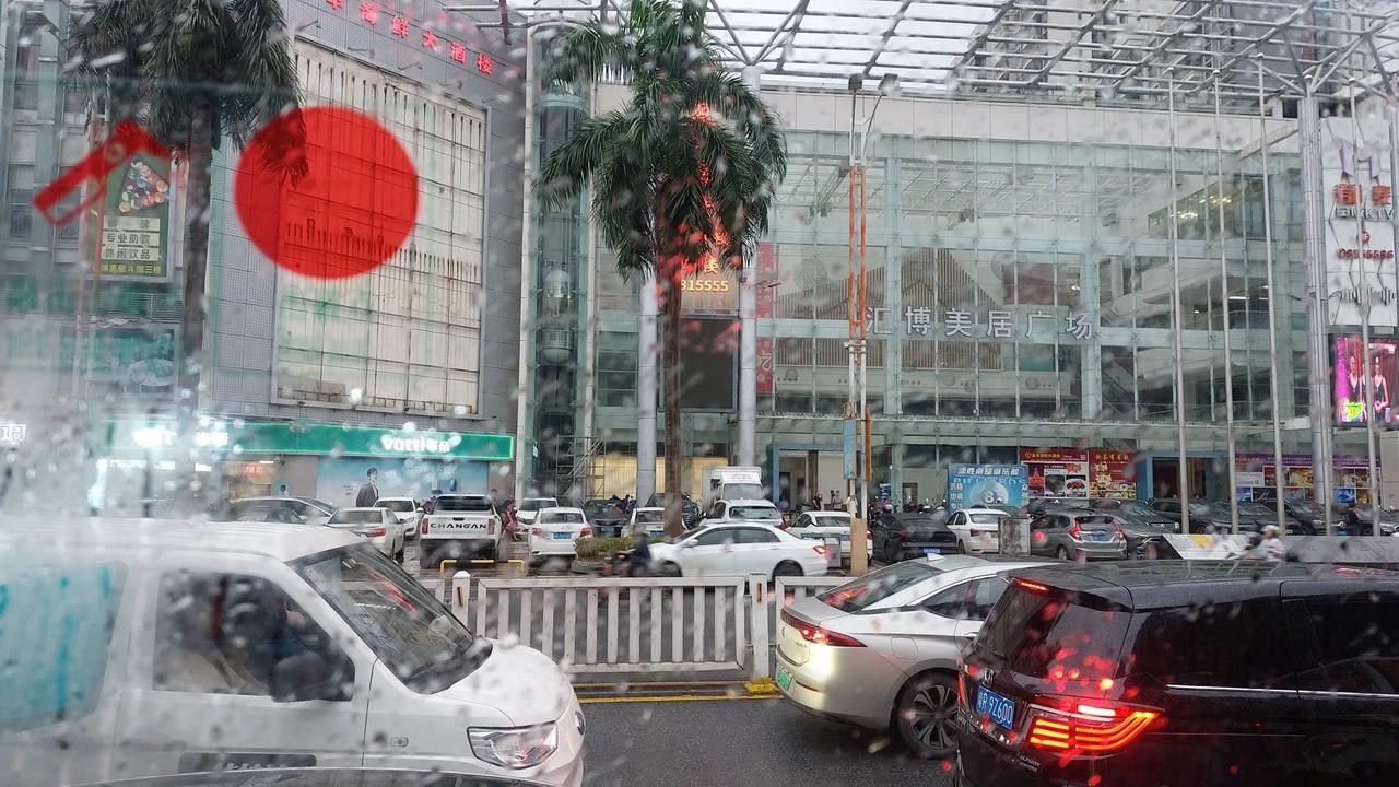 汇博美居广场，这个广场有多少人去过？里面究竟是卖什么东西的？这个广场好像平时没有
