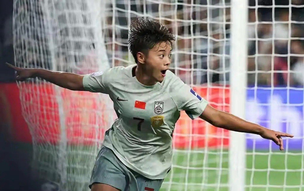 央视全程直播！中国女足迎战澳大利亚冲击决赛 小组赛三战全胜+加时淘汰中国台北 王