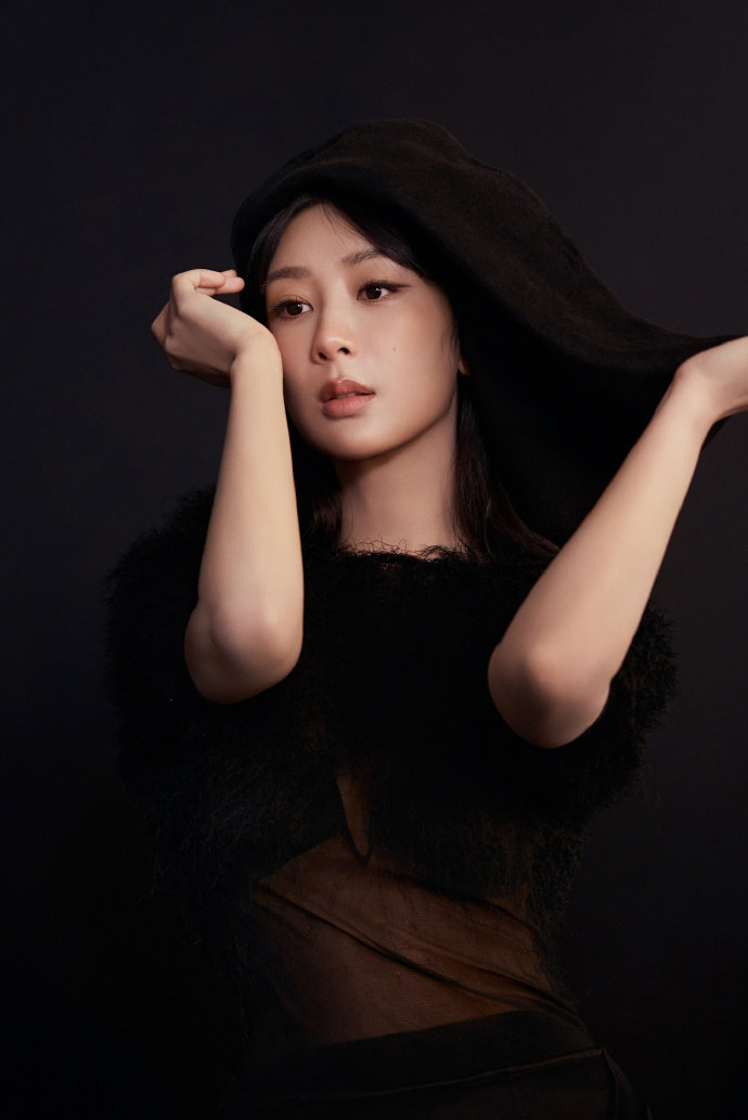 杨紫祯娘传传承手艺生命树守护净土 杨紫内在杨紫内在满分强大的确定性和真实感，杨紫