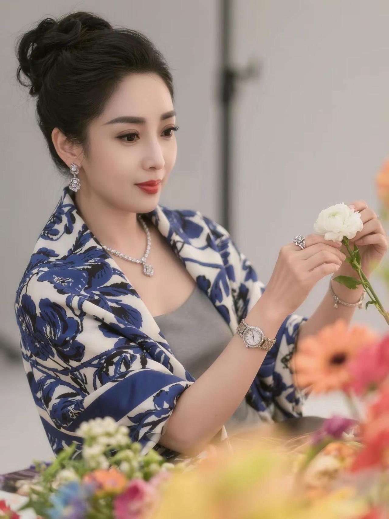 优雅女神气质穿搭