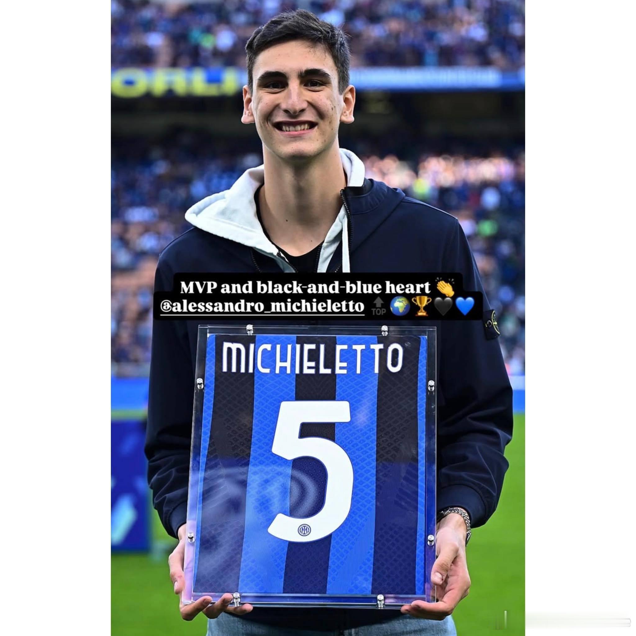 2025年男排世锦赛 ⚽️ 国际米兰足球俱乐部🇮🇹发布了米歇莱托🇮🇹身穿