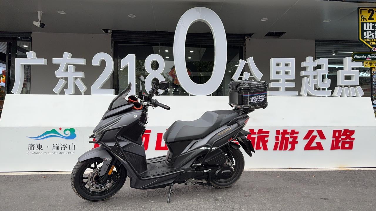 踏板车摩托车 踏板摩托 顶配踏板车 踏板摩托车 摩旅