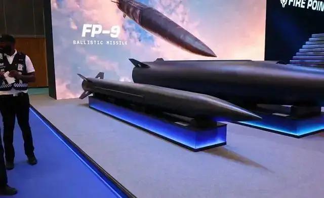 乌克兰FP-9弹道导弹全尺寸模型亮相丹麦，855公里射程已覆盖莫斯科。

8月1