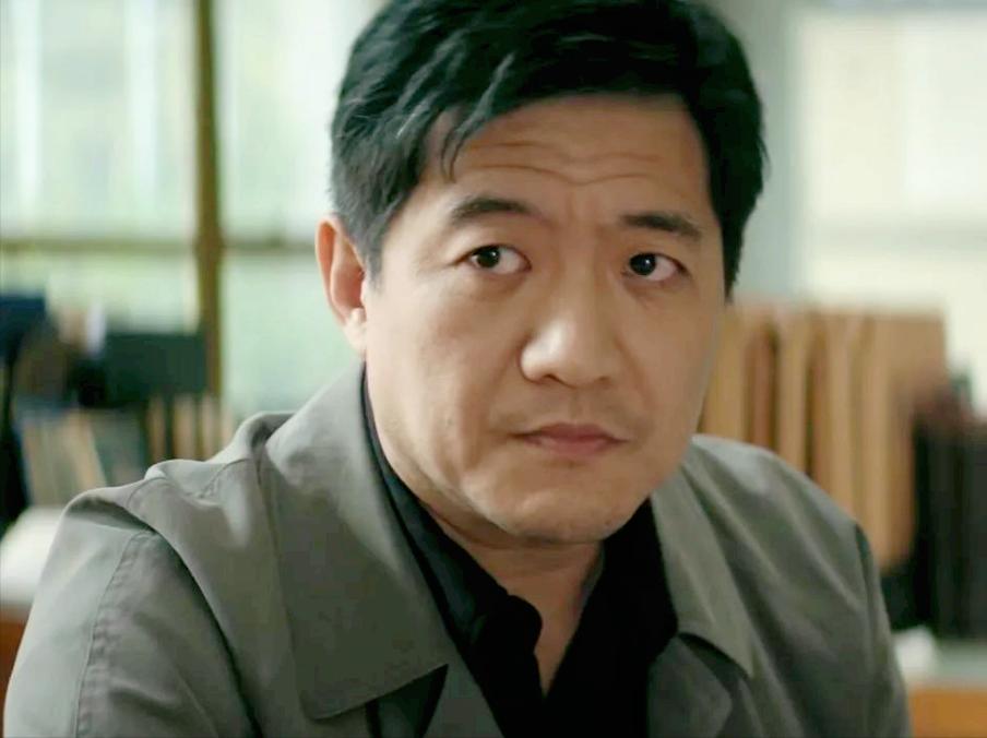 暗恋梅婷、骑电车参加同学聚会，48岁的陈明昊走红并不是意外
在娱乐圈这片星光熠熠