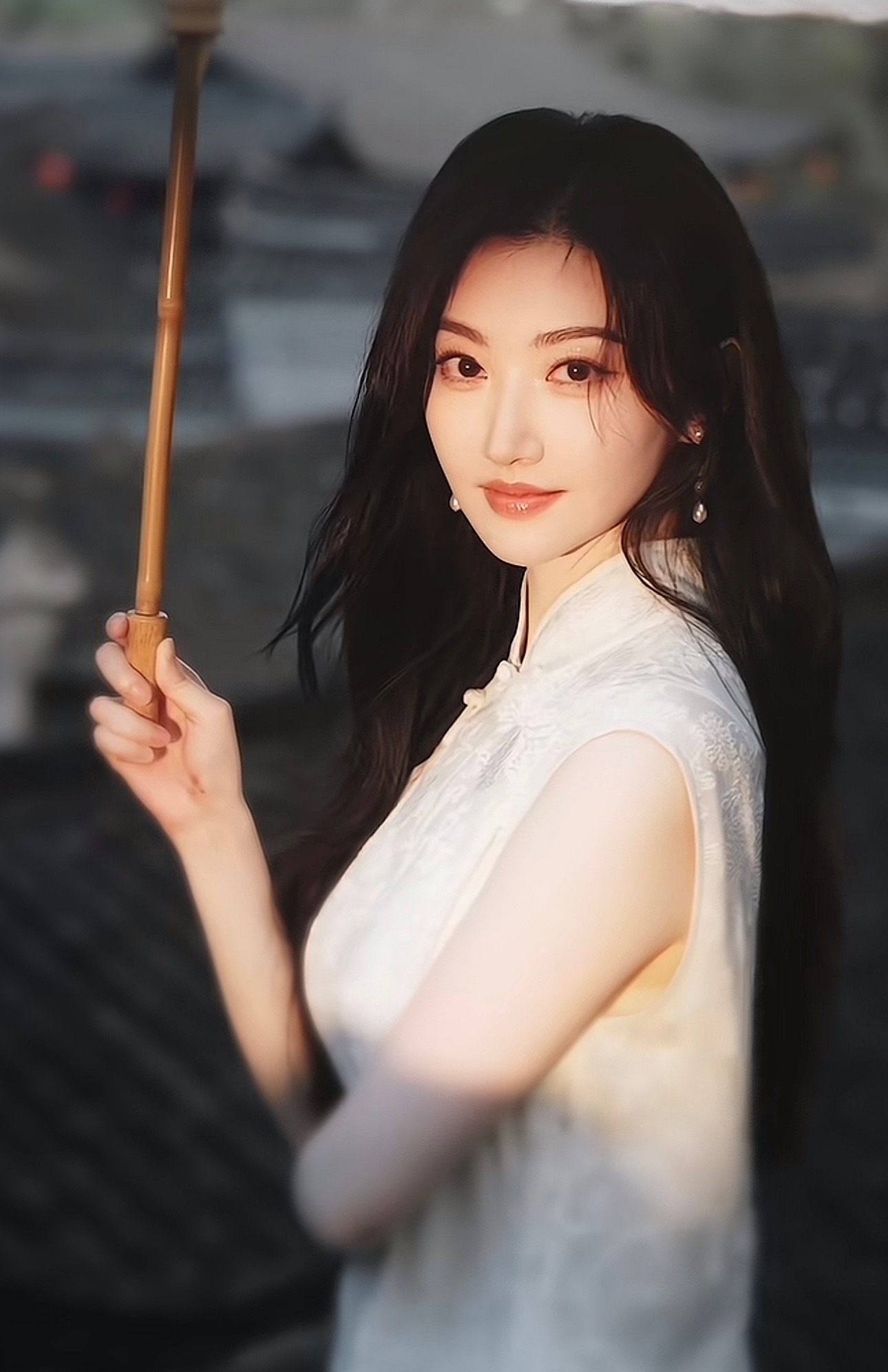 景甜这事看得我一脸懵孙宇晨那边还没出声呢，她就先跳出来发这么一段。感觉像是被气着